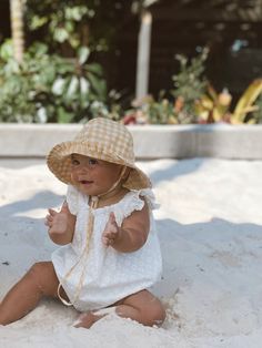 Fashion Baby, Baby Summer Outfit, Infant Sun Hat, Yellow Baby, Kids Hat, Girl Baby, Newborn Summer, Beach Baby Style, Aesthetic Kids