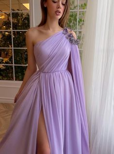 Prom Gown Elegant, Ladies In Lavender, Lavender Gown, Gown Elegant, Formal Wedding Guests, One Shoulder Prom Dress, Floor Length Prom Dresses, Evening Dresses With Sleeves, Dresses Formal Elegant