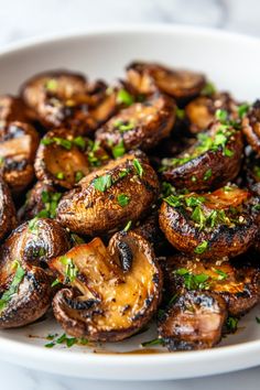 Grilled mushrooms garnished with fresh herbs in a white bowl. Air Fry Mushroom Recipes, Mushroom Air Fryer Recipes, Recipes Mushrooms, Sweet Chili Sauce Recipe