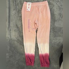 Adorable Nwt Wildfox Sweatpants Jogger Style Size Small Msrp $118.00 I Have The Matching Sweatshirt In My Closet If You’d Like To Bundle Message Me For Bundle Discounts Colorblock Sweatpants, Camo Jogger Pants, Tie Dye Sweats, Purple Color Block, Tie Dye Sweatpants, Navy Blue Tie, Half Zip Hoodie, Matching Sweatshirts, Black Sweatpants