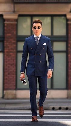 Men’s Suit Ideas, Suit Photoshoot, Mens Winter Fashion Outfits, Stylish Mens Suits, Mens Business Casual Outfits, Blue Suit Men, Suits Men Business, Classy Suits, Mens Fashion Blazer