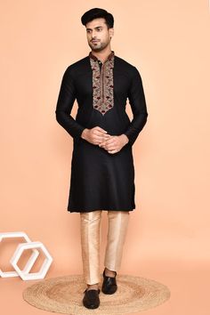 Black kurta with multicolor thread embroidery in floral motifs. Paired with an off-white pant. - Aza Fashions Black Kurta, Off White Pants, White Pant, Kurta With Pants, Thread Embroidery, Pants Pattern, Floral Motifs, White Pants, Aza Fashion