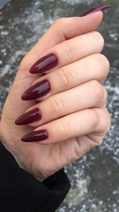 Unghie Sfumate, Dark Red Nails, Wine Nails, Red Acrylic Nails, Nagel Tips, Casual Nails, Makijaż Smokey Eye