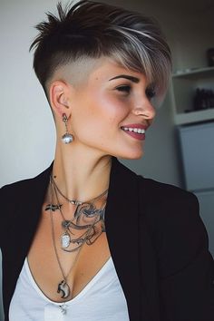 Pixie Shaved Haircut, Edgy Pixie Cuts Thick Hair, Short Shaved Hairstyle Women, Short Straight Hair Women, Slick Hair, Waves Haircut, Short Shaved Hairstyles, Crop Hair