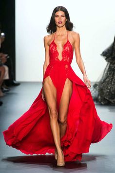 31 - The Cut Fancy Jumpsuit, Runway 2017, Red Runway, Elvis Costello, Fashion Week 2018, Fashion Week Runway, Mode Inspo