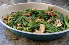 Green Beans with Mushrooms and Walnuts Delicious Green Beans, Green Bean Dishes, Green Bean Casserole, Thanksgiving Sides, Bean Casserole, Thanksgiving Ideas, Thanksgiving Menu, Green Bean, Holiday Food