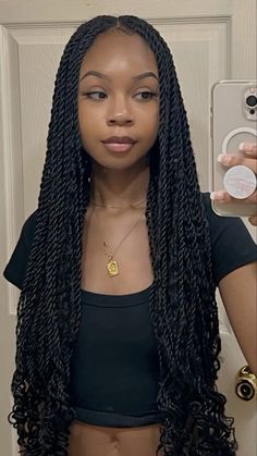 save & follow for more black hairstyle content 💓. #braids #braidedhairstyle #twists #twiststyles #twist #braidedhairstylesforblackwomen #braidsforblackwomen #braidtutorial #braidsofinstagram #braidoftheday #braidlocs #maddiexxleigh Senegalese Twist Hairstyles, Afrikaanse Mode, Cute Box Braids Hairstyles, Braided Hairstyles For Teens, Quick Braided Hairstyles, Twist Braid Hairstyles, Protective Hairstyles Braids, African Braids Hairstyles