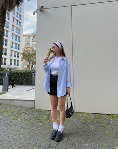 Button Down Aesthetic Outfit, Ootd Hongkong Outfit, Black Mini Skirt Day Outfit, Exploring City Outfit, Summer Hongkong Outfit, Mini Skirt And T Shirt Outfit, Hongkong Ootd Summer, Button Down Shirt Outfit Skirt, Baguio Aesthetic Outfit