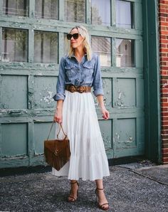 Long White Skirt Styling, Full Length Skirt Outfits, Np Outfits, Boho Skirt Outfit, Stylish Drapes, Denim Shirt Outfit, Long Skirt Summer, White Long Skirt, Boho Summer Outfits