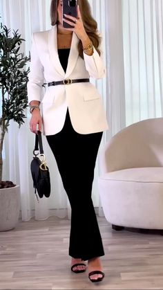 Outfit Blazer Blanco Elegante, Modest Casual Outfits, Lawyer Outfit, Cute Work Outfits, Elegant Outfit Classy, Trendy Fall Outfits