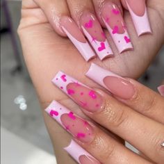 24 Reusable Press On Nails Reusable Color May Vary Due To Lighting Size One Size Condition New Reusable Comes With Mini Nail File And Glue Adhesive Strips Nails Valentines, Nails Glossy, Glitter Rosa, Nails Set, Fake Nails With Glue, Nail Supplies, Diamond Nails