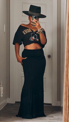 Rock Skirt Outfit, Comfy Saturday Outfit Spring, Hobo Chic Outfits Black Women, Beige And Silver Outfit, Concert Plus Size Outfit Night, Jazmine Sullivan Concert Outfit, Rooftop Bar Outfit Black Women, Jodeci Concert Outfit, Concert Attire For Black Women