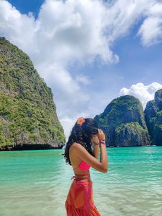 phuket Thailand, Maya Bay phuket, Vacation Aesthetic, tropical island , island girl aesthetic Summer In Thailand Aesthetic, Tropical Island Aesthetic Outfits, Thailand Photo Inspiration, Phuket Picture Ideas, Tropical Vacation Photos, Thailand Girls Trip, Vacation Photos Aesthetic, Thailand Vacation Aesthetic, Girls Vacation Aesthetic