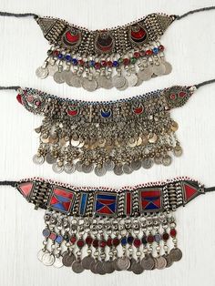 Pashtun Culture, Oxidised Choker, Afghan Jewellery, Junk Jewellery, Turkish Clothing, Matha Patti, Sabyasachi Jewellery, Moroccan Jewelry, College Outfit