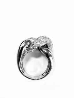 For Sale on 1stDibs - Classic groumette ring in 18 kt white gold and white diamonds This is the iconic collection of Micheletto the total weight of the gold is gr 17,20 the