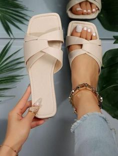 new selling elegant sandals for women *women's sandals *real picture *Available in various colors *Available in various sizes *free shipping Sandals Heels Outfit, Heel Sandals Outfit, Fancy Sandals, Ways To Wear A Scarf, Elegant Sandals, Heels Outfits, Princess Ball Gowns, Shoe Inspo, Swag Shoes