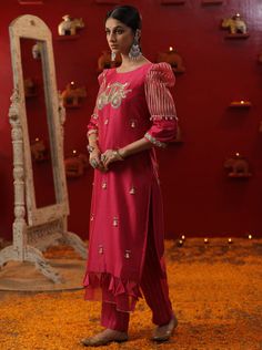 featuring pink palki embroiderd kurta set. Comes with lurex pants and patra dupatta Lining Material: Crepe 30 days Delivery Embroidery Zardozi, French Knot Embroidery, Kurta Set For Women, Tarun Tahiliani, Pop Up Event, Luxury Sale, Silk Embroidery, New Launch, Kurta Set