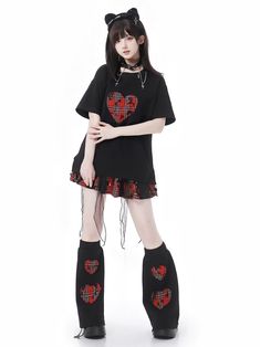 ❤Check Heart Top + Lace Check Skirt + Leg Warmers❤︎
⚠Please allow 20 days for shipping of this item. Skirt Leg Warmers, Ripped Skirt, Ring Halter, Check Skirt, Y2k Goth, Skirt Y2k, Leather Ring, Leg Sleeves, Heart Top