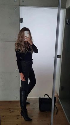 All Black Winter Outfit Classy, Outfits Mit Leggings, Outfits For Warm Weather, Outfits For School, Classy Winter Outfits, Preppy Summer Outfits, Paris Mode, Day Outfits, Casual Preppy Outfits