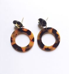 Tortoiseshell Hoop Earrings For Gift, Tortoiseshell Round Earrings For Gift, Round Tortoiseshell Earrings For Gift, Trendy Tortoiseshell Drop Earrings, Accessories Jewelry Earrings, Circle Earrings, Earrings Dangle, Accessories Jewelry, Tortoise