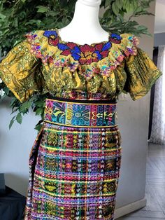 Dress Typical of Guatemala, Very vibrant colors, Guatemalan elegance dress, Guatemalan outfit, Blouse with lace, yellow huipil. The skirt measures 125 inches wide and 37 inches high  (3 rods the skirt)The bust of the huipil measures 48 inches around  and 29 inches high ,100% cotton. Standard size. Keep in mind that typical dresses are represented through Guatemalan cultures and traditions and tend to be very colorful and vibrant. Which photographs can be varied in terms of the resolution of digital screens. These photographs were taken in natural light without being edited.  Care Instructions: To maintain the colors of this güipil y skirt can be washed by hand with warm water or take it to the dry cleaner.  This clothing was made by women who create arts, through so much and hard work they Guatemala Traditional Clothing, Guatemala Outfits, Guatemala Culture, Guatemalan Clothing, Outfit Blouse, Elegance Dress, Culture Outfits, Presentation Design, Dress Clothes For Women