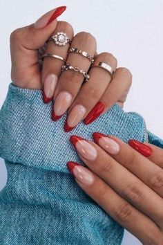 Red Tip Nails, Maroon Nail Designs, Red Summer Nails, Deep Red Nails, Red Gel Nails, Kutek Disney, Christmas Gel, Maroon Nails, Red Nail Art