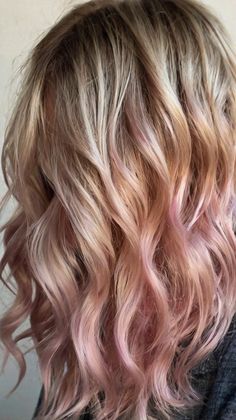 Effortless Platinum Blonde Hair Color Ideas Ideas for Platinum Blonde Slicked-Back Wet Look 🌟 Texturizer On Natural Hair, Soft Waves