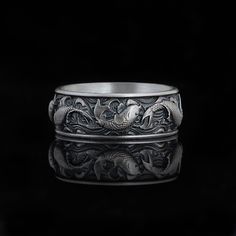 925k Sterling Silver Carp Koi Japanese Ring, Fish Ring For Men, Japanese Style Ring, Japanese Wedding Ring, Minimalist Nature Inspired Ring ⚜Japanese Koi Fish Mens Ring. Koi is a freshwater fish known for swimming against the current. The koi, which is extremely graceful despite swimming against the current, symbolizes success and perseverance in life for Far Easterners. ★Item Details * Gender : Female / Male * Finish: Oxidized - Polished 925 Sterling Silver * Ring Weight: 10 Grams * All our pro Japanese Rings Men, Japanese Wedding Ring, Men Japanese Style, Japanese Ring, Male Rings, Wedding Ring Minimalist, Fish Ring, Japanese Fish, Japanese Wedding