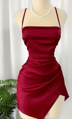 Item Details ： Product Number : C1749 Fabric:Silk Satin Silhouette: A line Sleeves：Sleeveless Back Style: Zipper Red Satin Short Dress, Outfits Natal, Burgundy Homecoming Dress, Hot Prom Dress, One Shoulder Prom Dress, Mini Prom Dresses, Satin Homecoming Dress, Short Prom Dresses, Spaghetti Strap Prom Dress