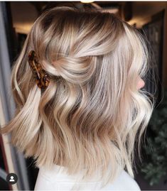 Short Ombre Hair, Blonde Hair Looks, Short Hair Balayage, Brown Blonde Hair, Yoga Photography, Short Blonde Hair, Hair Envy, Blonde Balayage, Hair Today