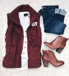 Cold Winter Day Outfit, Winter Day Outfit, Mode Tips, Looks Country, Fall Winter Wardrobe, Looks Chic, Day Outfit, Winter Day