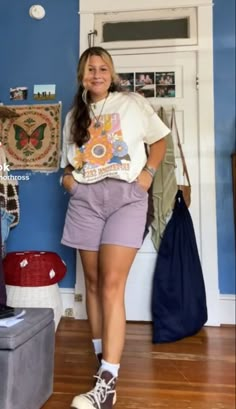 Colorful Vintage Summer Outfits, Cute Midsize Summer Outfits, 90s Summer Outfits Plus Size, Granola Style Plus Size, Midsize Colorful Fashion, Plus Size Crunchy Outfits, Plus Size Queer Outfit, Summer Nonbinary Fashion, Bi Summer Outfits