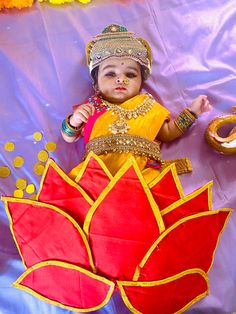 Diwali Theme Photoshoot, Krishna Costume, Ma Lakshmi, Navratri Celebration, Baby Fashion Girl Newborn, Monthly Photoshoot, 5 Month Baby, 1 Month Baby, Baby Fancy Dress