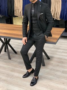 Doral Black Slim Fit Suit-baagr.myshopify.com-1-BOJONI Full Black Suit, Wedding Suits Men Black, Men Suits Black, Black Suit Vest, All Black Suit, Terno Slim, Black Suit Men, Black Suit Wedding, Slim Fit Suit Men