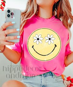 Pink Happy Face Birthday Party, Smiley Face Shirt Design, Retro Smiley Face Birthday Party, Pink Smiley Face Birthday Party, Smiley Face Shirts, Smiley Face Birthday Party, Daisy Smiley Face, Smiley Face Png, Retro Smiley Face