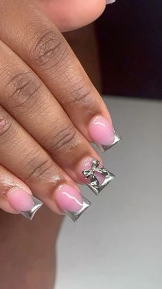 Blue French Tip Ideas, French Top Square Nails, Chrome Junk Nails, Overlay Nails Ideas, Short Chrome French Tip Nails, Nails Acrylics Short, Short Chrome Nails Designs, Short Nail Inspired, Short Pretty Nails