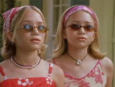 2000s Childhood, 2000s Hairstyles, Grunge Outfits 90s, The Olsen Twins, 90s Grunge Hair, Childhood Aesthetic, London Holiday, Winning London, Mode Rose