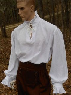 Pirate Clothing, Chaos God, Pirate Shirt, Poet Shirt, Pirate Shirts, Ruffled Collar, Mode Inspo, Fantasy Clothing, Historical Clothing