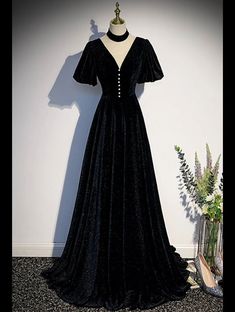 Elegant Long Black Velvet Vneck Evening Dress with Sleeves Black Gown Full Sleeves, Elegant V-neck Velvet Wedding Dress, Black Velvet Dress For Wedding, Elegant Velvet V-neck Evening Dress, V-neck Velvet Evening Dress, Elegant Velvet V-neck Prom Dress, Elegant V-neck Velvet Prom Dress, Elegant V-neck Velvet Evening Dress, Elegant V-neck Velvet Dress For Prom