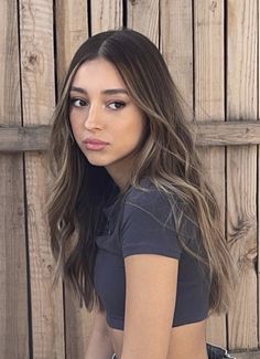 Light Brown Hair Styles, Best Fall Hair Colors, Brown Hair Styles, Light Brown Hair Color, Babylights Hair, Brown Hair Inspiration, Rambut Brunette, Bombshell Hair, Black Hair Balayage