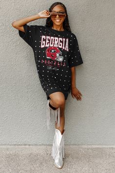 Perfect for game day or any day, our Georgia Bulldogs all-over rhinestone short sleeve t-shirt dress with ribbed neckline. Ideal for both game day and everyday wear, show off your team pride. Oklahoma Football, Oklahoma State Cowboys, Game Change, Oklahoma Sooners, Dresses Xxl, Gameday Outfit, Team Apparel, Georgia Bulldogs, Crimson Tide