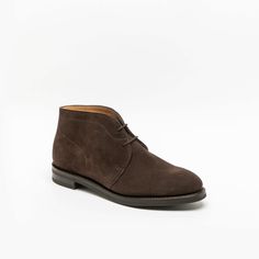 Bruinn suede chukka boot with two eyelets, black rubber sole. Fitting F/EE, last 8695. Made in England Suede Chukka Boots, Suede Chukkas, Bespoke Shoes, John Lobb, Zegna Shoes, Burberry Hat, Chukka Boot, Mens Luxury, Black Rubber