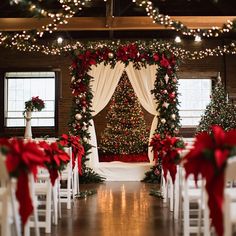 Christmas Themed Wedding Ceremony Decor, Christmas Altar Decorations, Christmas Theme Wedding, Red And Green Wedding, Wedding Ceremony Arches, Rustic Christmas Wedding, Winter Wedding Aesthetic, Hallmark Wedding, Unity Ceremony Ideas