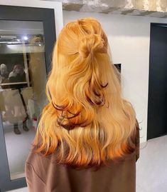 Fox Tips Hair, Orange To Blonde Hair, Ginger Hair Dyed, Dyed Tips, Hair Color Orange, Colored Hair Tips, Blonde Tips