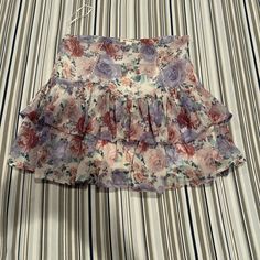 Never Worn A Floral Mini Skirt From Francesca’s Skirts Floral, Floral Mini Skirt, Color Purple, Mini Skirt, Womens Skirt, Miami, Mini Skirts, Size Small, Skirt