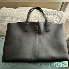 Perfect Bag For Everyday Use. Large Enough To Hold A Small Laptop. Great For Travel And Light Used. Tan Textured Leather Bag, Tan Textured Leather Office Bag, Tan Textured Leather Tote Bag, Small Laptop, Tory Burch Bags, Tory Burch Bag, Perfect Bag, Womens Tote Bags, Leather Tote