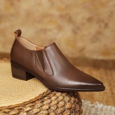 Lasaky - Classic Coffee-Colored Pointed-Toe Leather Pumps with Chunky Heels in Black Rough Heels, Coffee Color, Leather Slippers, Coffee Colour, Outdoor Wear, Black Coffee, Suede Heels, Leather Pumps, Chunky Heels