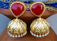 Girly Jewellery, Buttalu Designs, Jumka Earrings, Latest Indian Jewellery, Coral Jewelry Set, 22 Carat Gold Jewellery, Expensive Decor, Gold Jhumka, Jhumka Designs