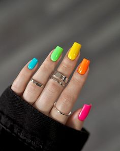 Beautiful Nails design ideas 5 Color Nails, Multicoloured Nails, Gel Nail Set, Nails Hand Painted, Rainbow Nail Art, Multicolored Nails, Yellow Orange Pink, Spring Nail Art, Rainbow Nails