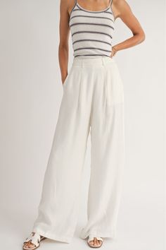 womens-white-high-rise-fashion-pleated-long-pants-belt-loops-pockets. Colorado Outfits, Flowy Pants, Dreamy Dress, Pleated Pants, Sweater And Shorts, Dainty Jewelry, Womens Fashion Trends, Polished Look, Latest Fashion For Women